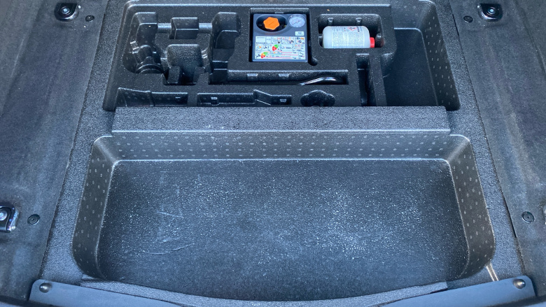 Land Rover Range Rover Evoque 2.0 D200 R-Dynamic SE 5dr Auto Diesel Hatchback